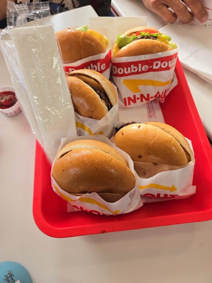In-N-Out Burger, photo 4