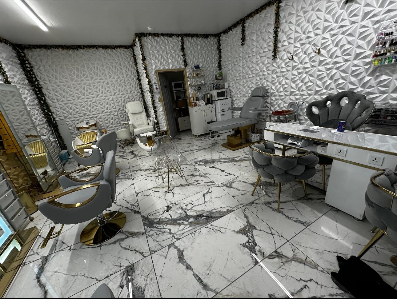 K’s Kreations & Beauty BAR, photo 2