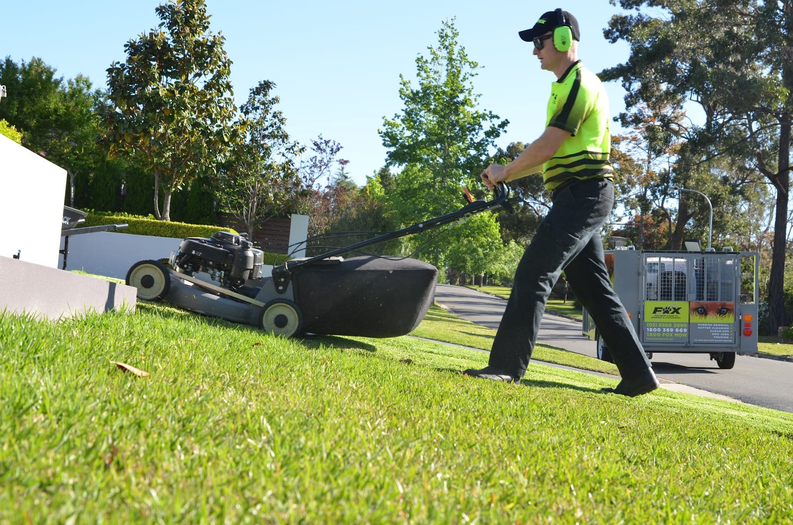 Fox Mowing & Gardening Eimeo | Lawn Mowing & Gardening Services