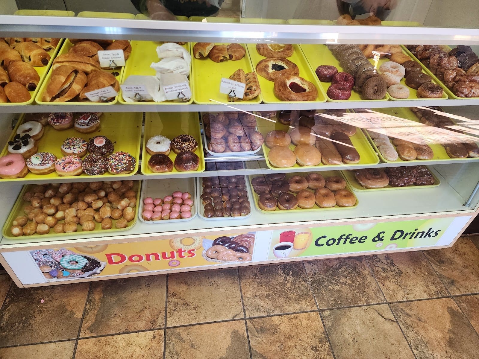 Sprinkles Donuts, photo 3