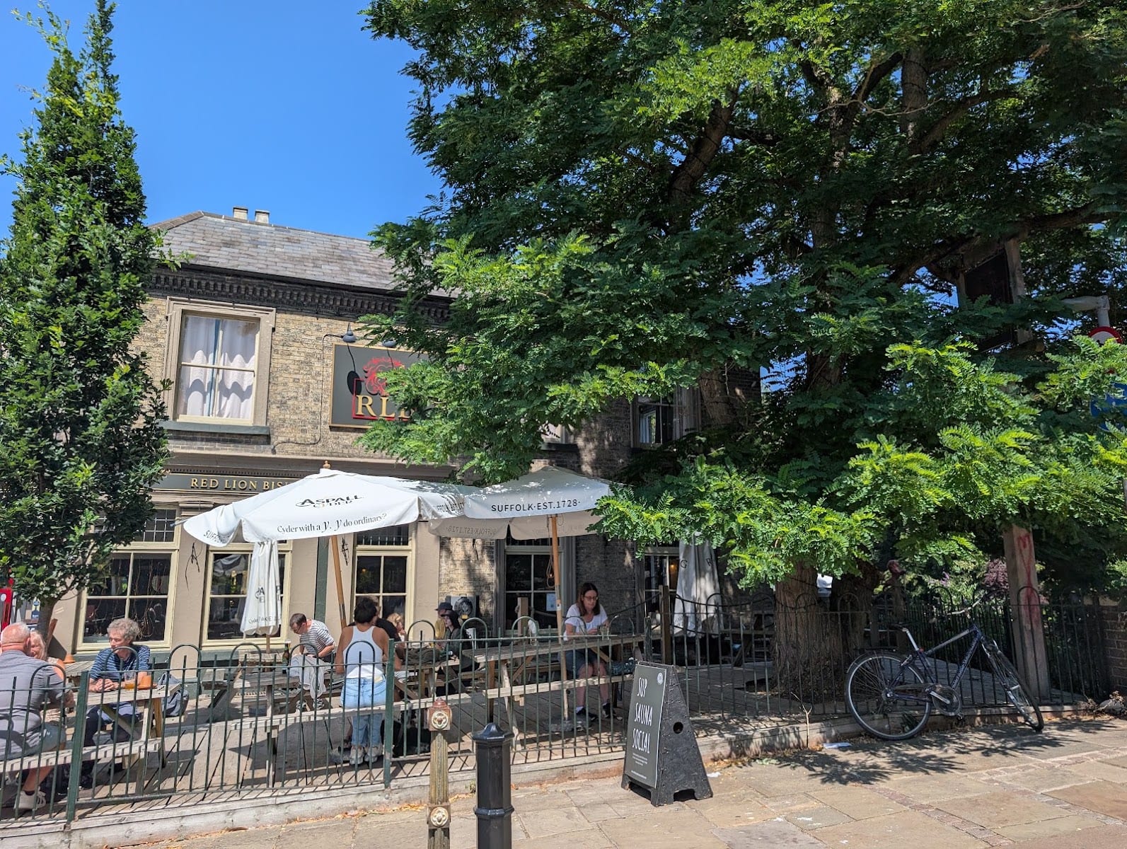The Red Lion Bishopgate, photo 3
