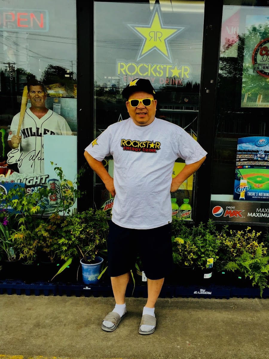 East 4th Food Mart