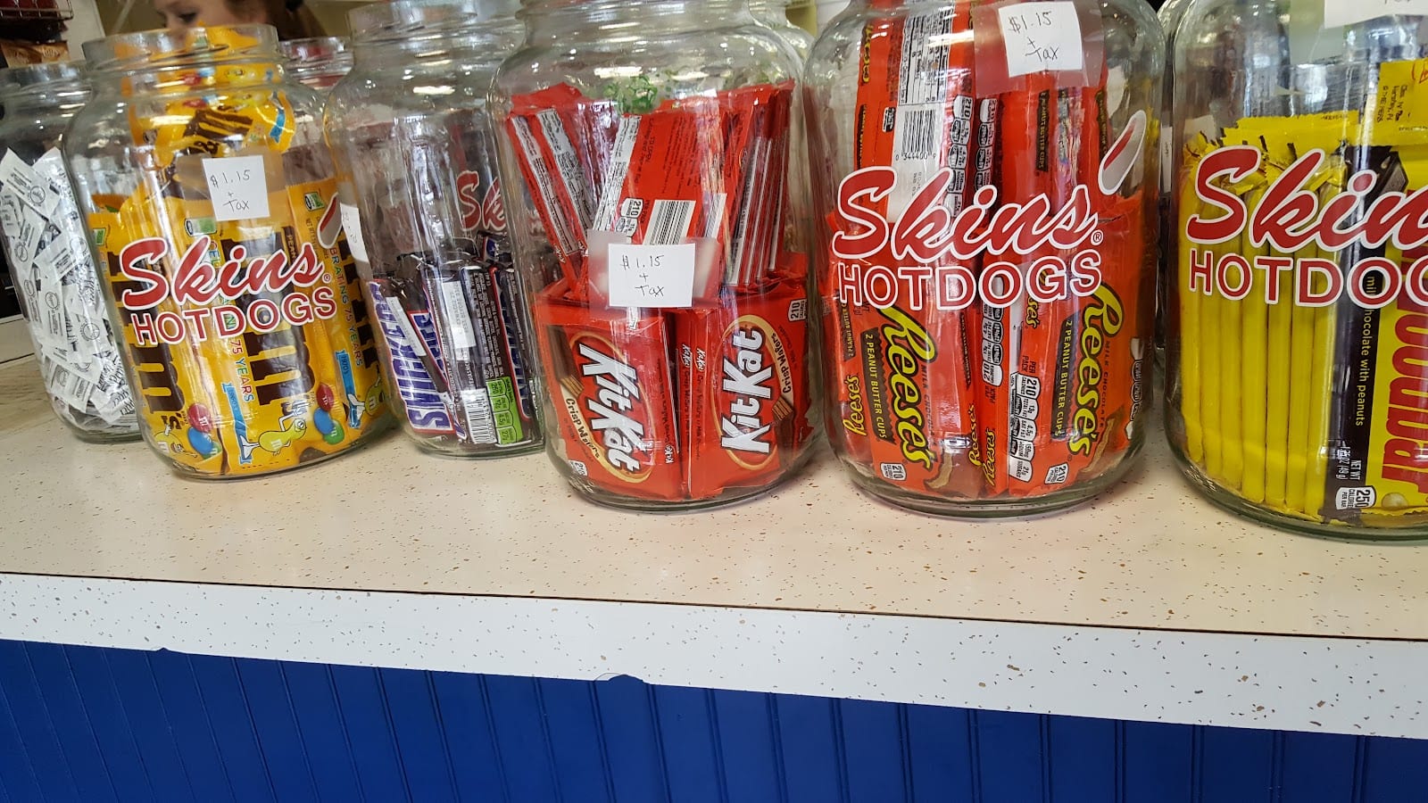 Skins' Hotdogs