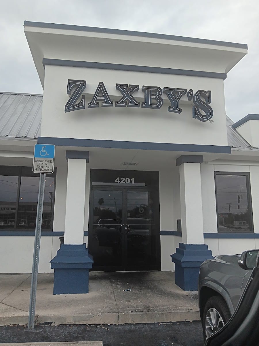 Zaxbys Chicken Fingers & Buffalo Wings, photo 2