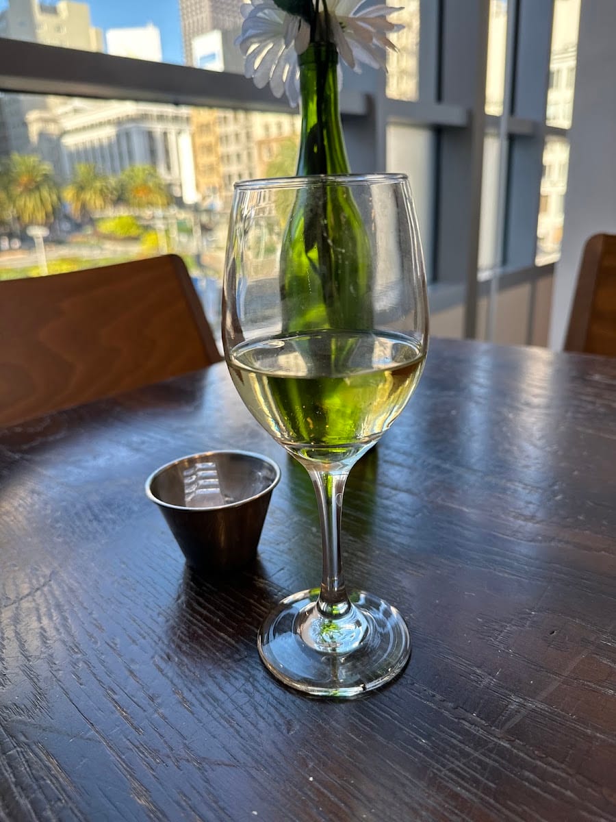 WINEBAR
