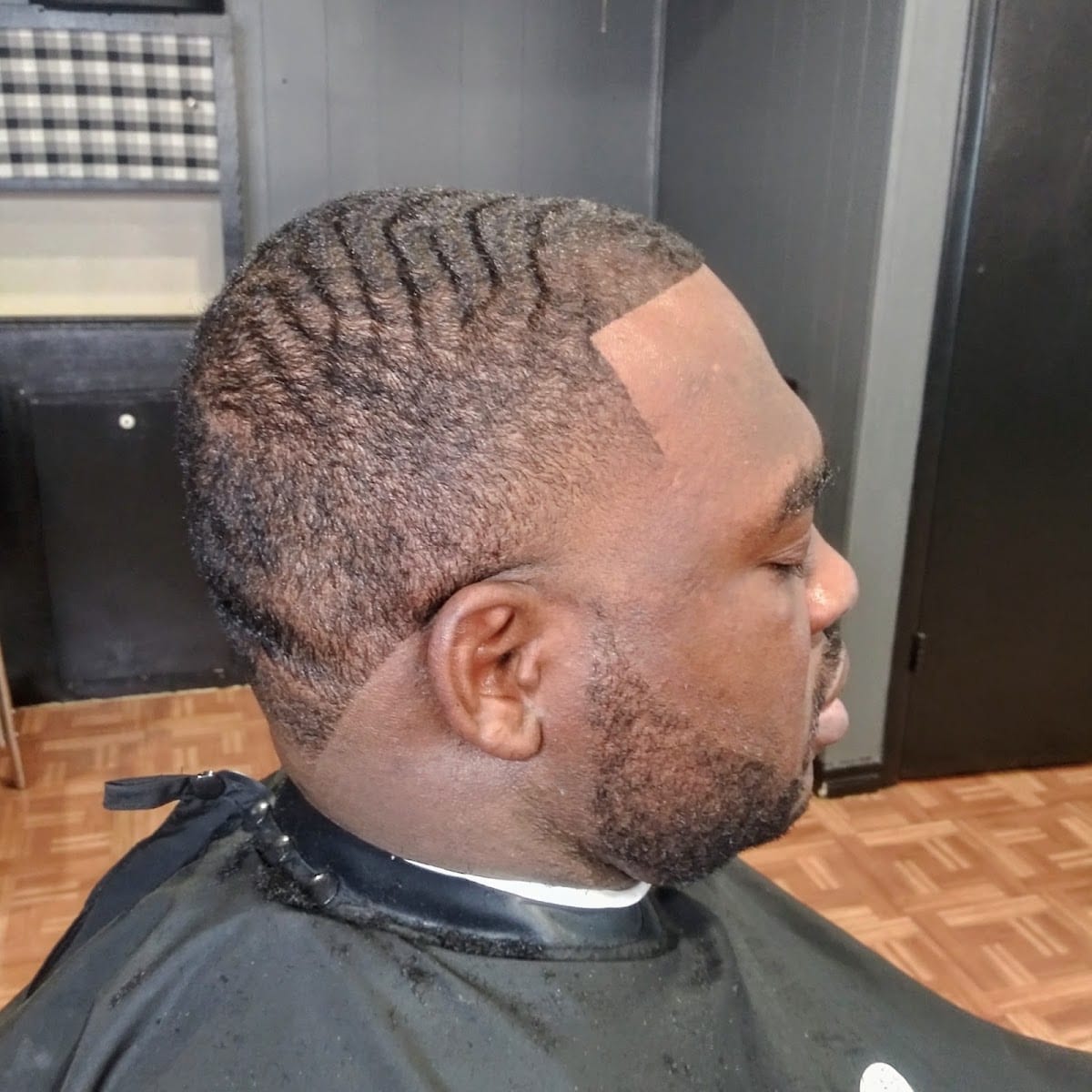 Headliner's barbershop, photo 3