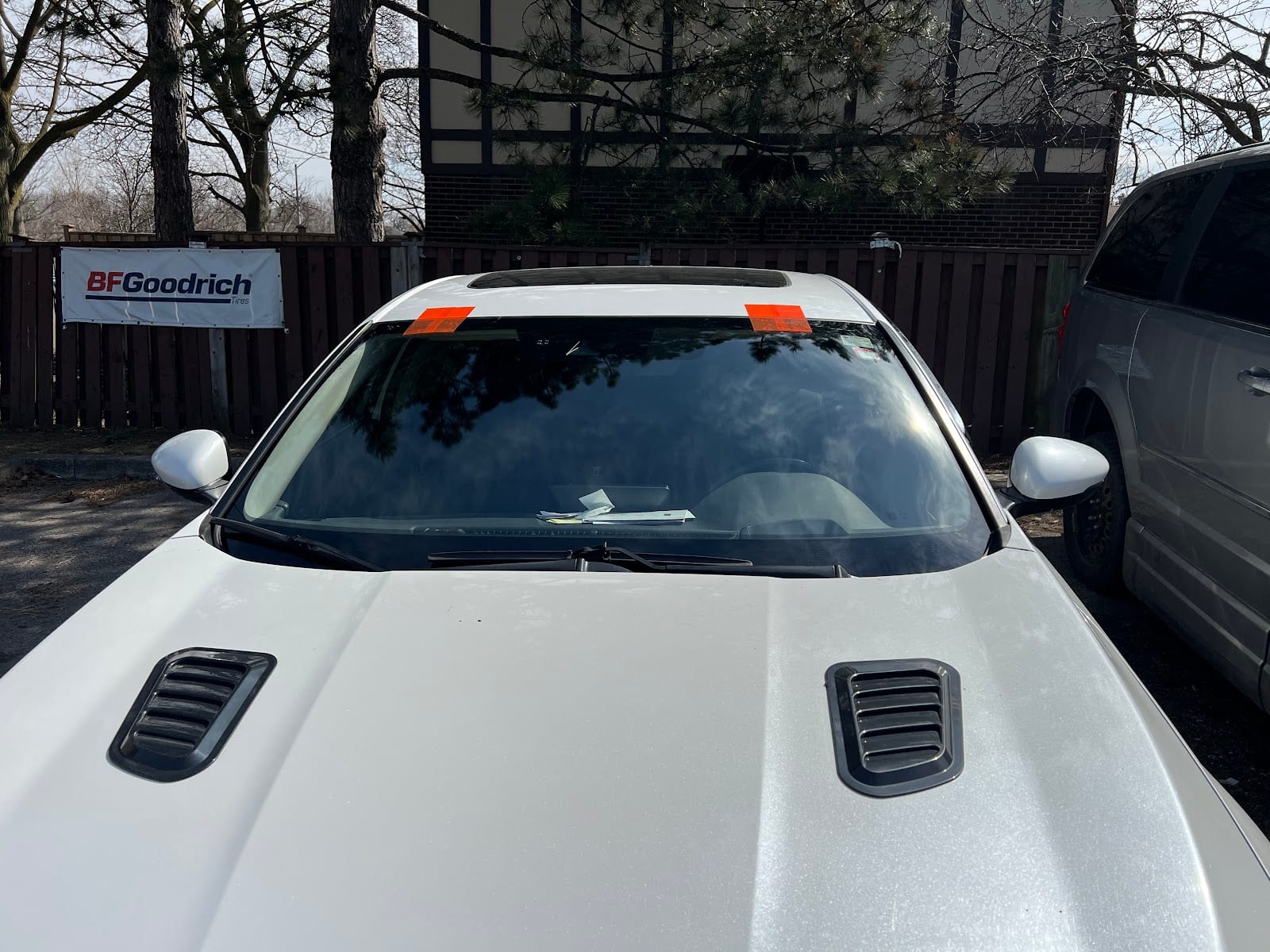 Essa Auto Glass, photo 3