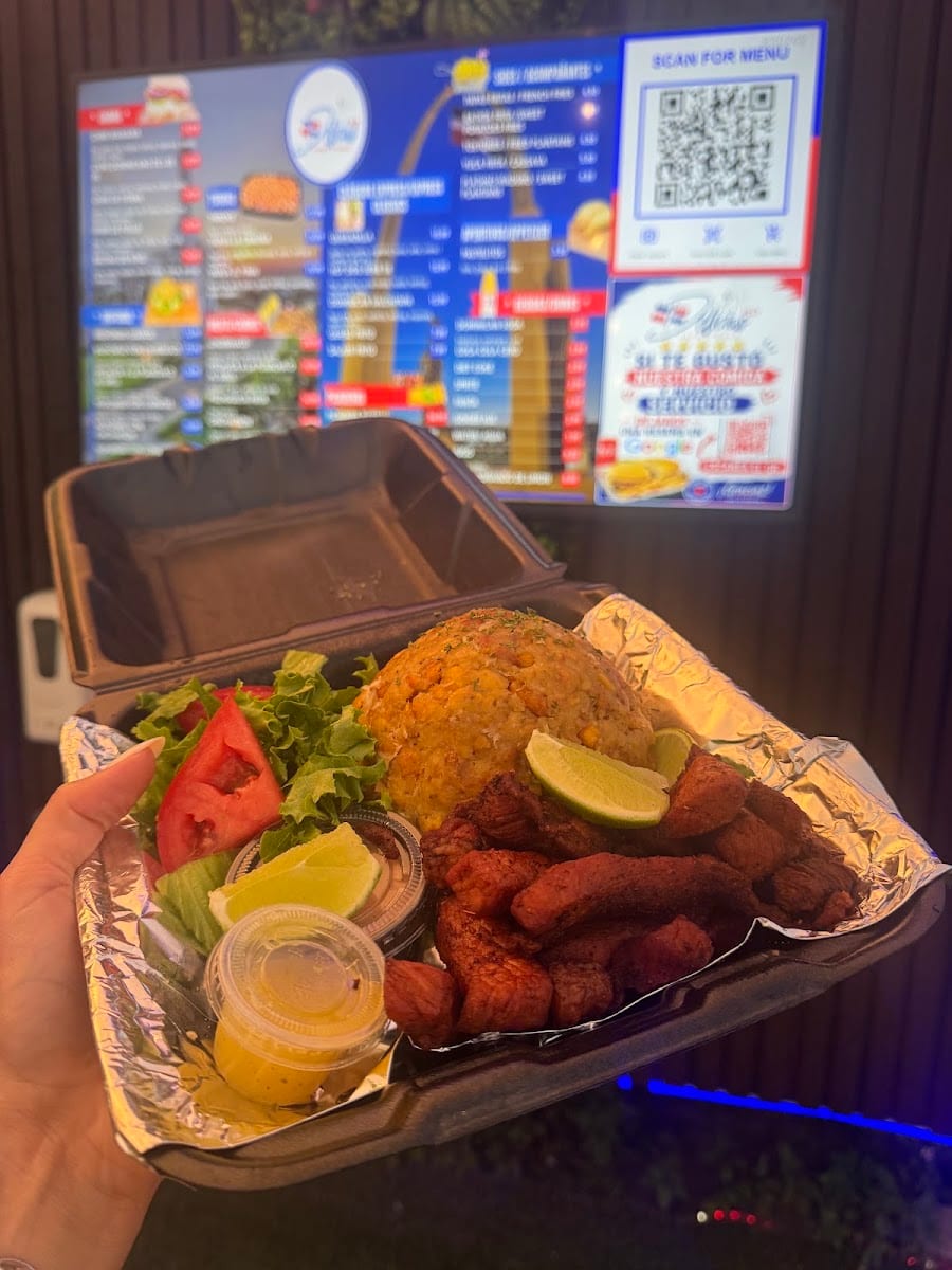 Delicias RD Food Truck, photo 2