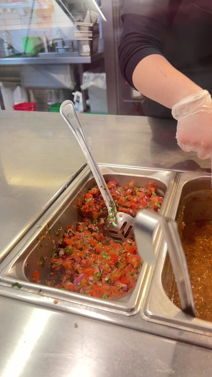 Chipotle Mexican Grill, photo 3