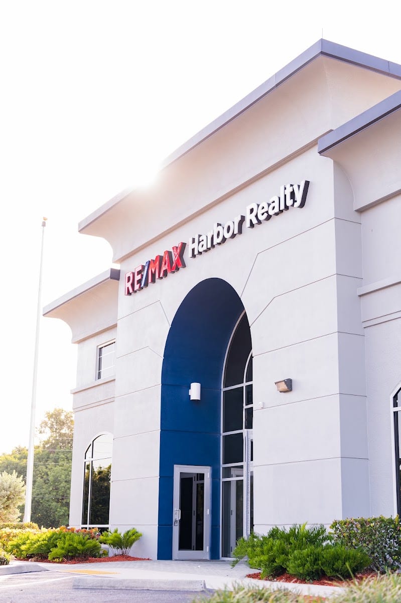 The Bevis Group- RE/MAX Harbor Realty