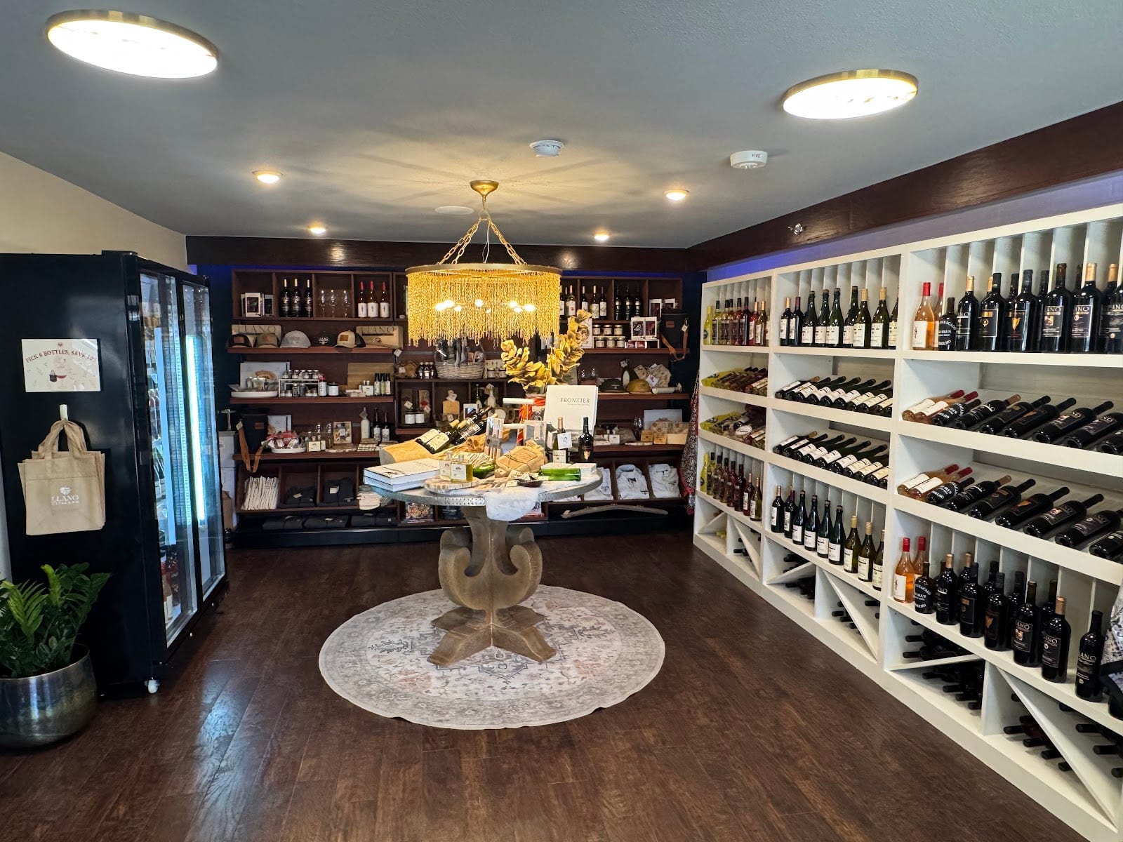 Llano Wine Bar