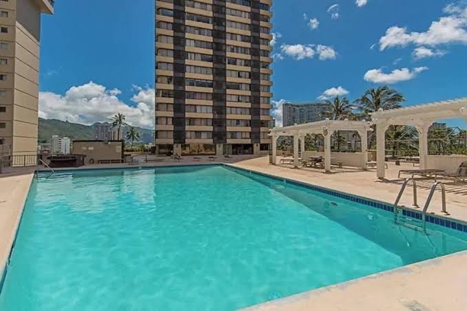 Hotel-Condo KING BED Studio- Resort Pool & View