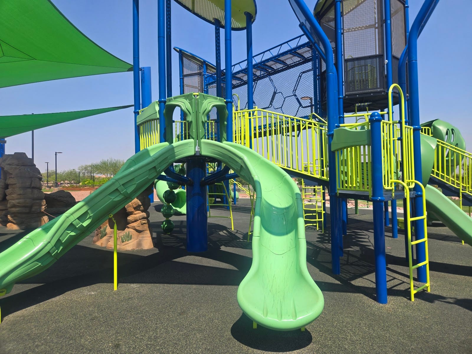 Playground, photo 2