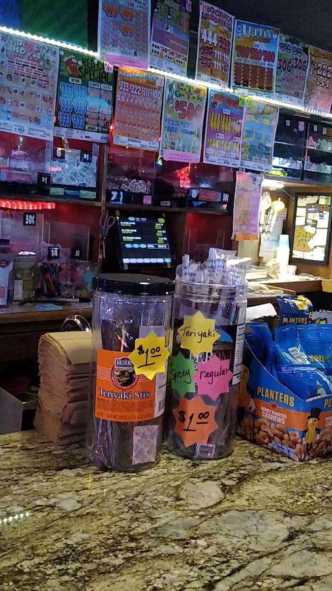 Boulevard Tavern, photo 2