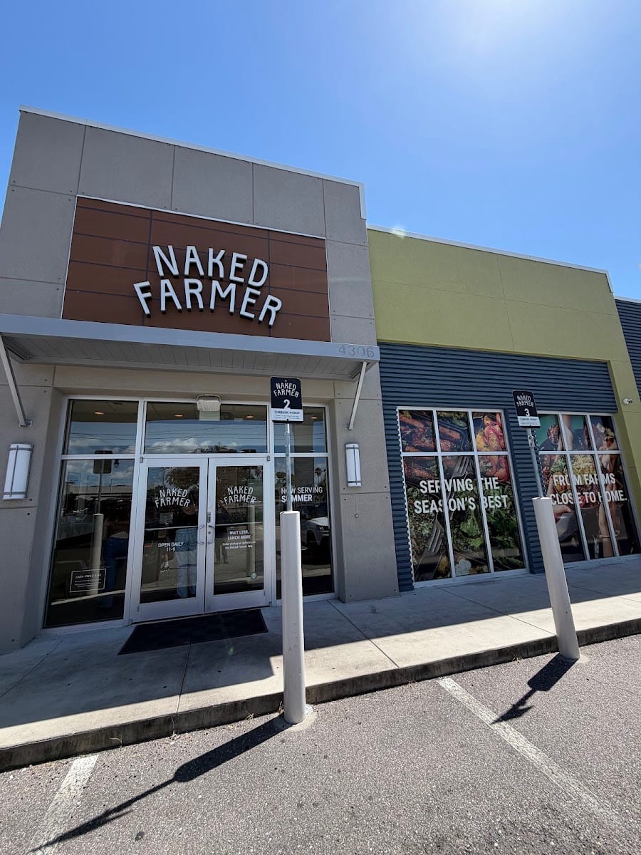 Naked Farmer, photo 3