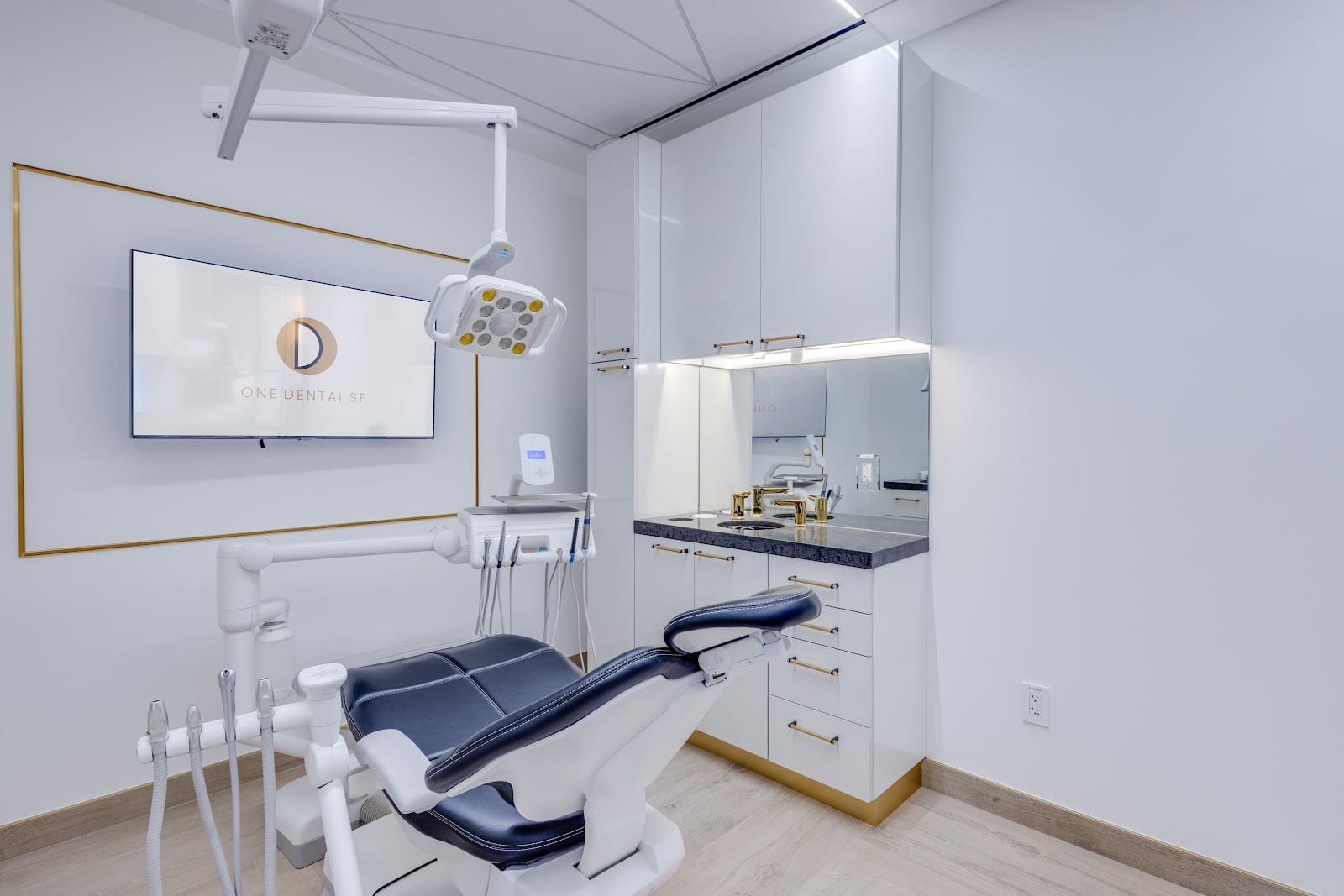 One Dental SF | Dr. Aja Hall, DDS | San Francisco Dentist | Cosmetic Dentist San Francisco