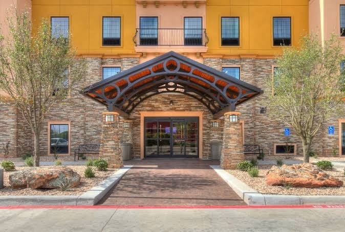 Ashmore Inn & Suites, photo 2