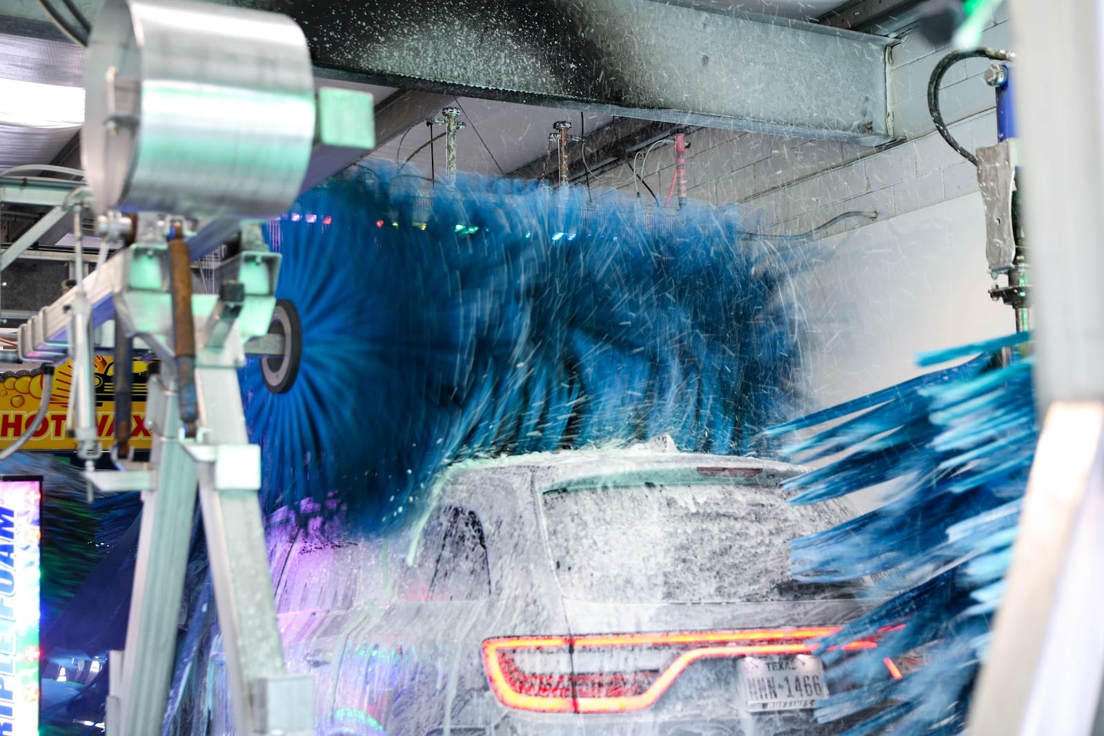 Clean & Green Car Wash, photo 4
