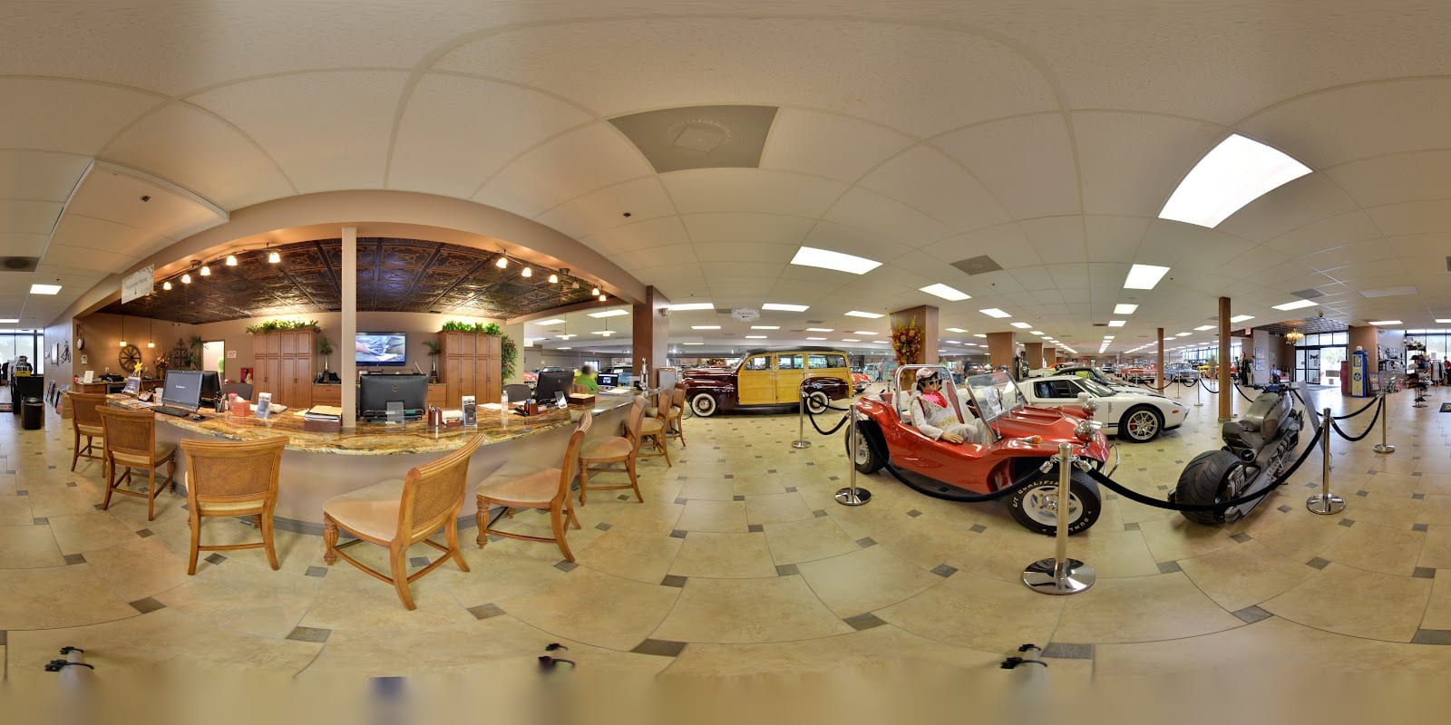 Ideal Classic Cars, photo 2