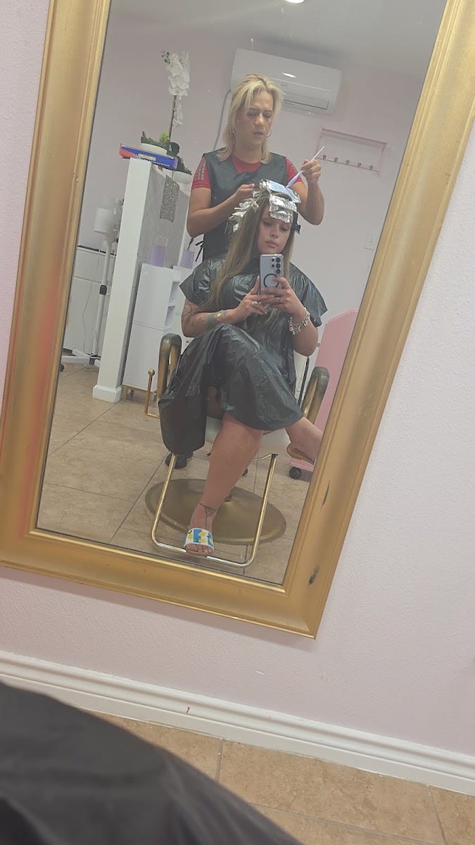 Glamour Beauty Studio