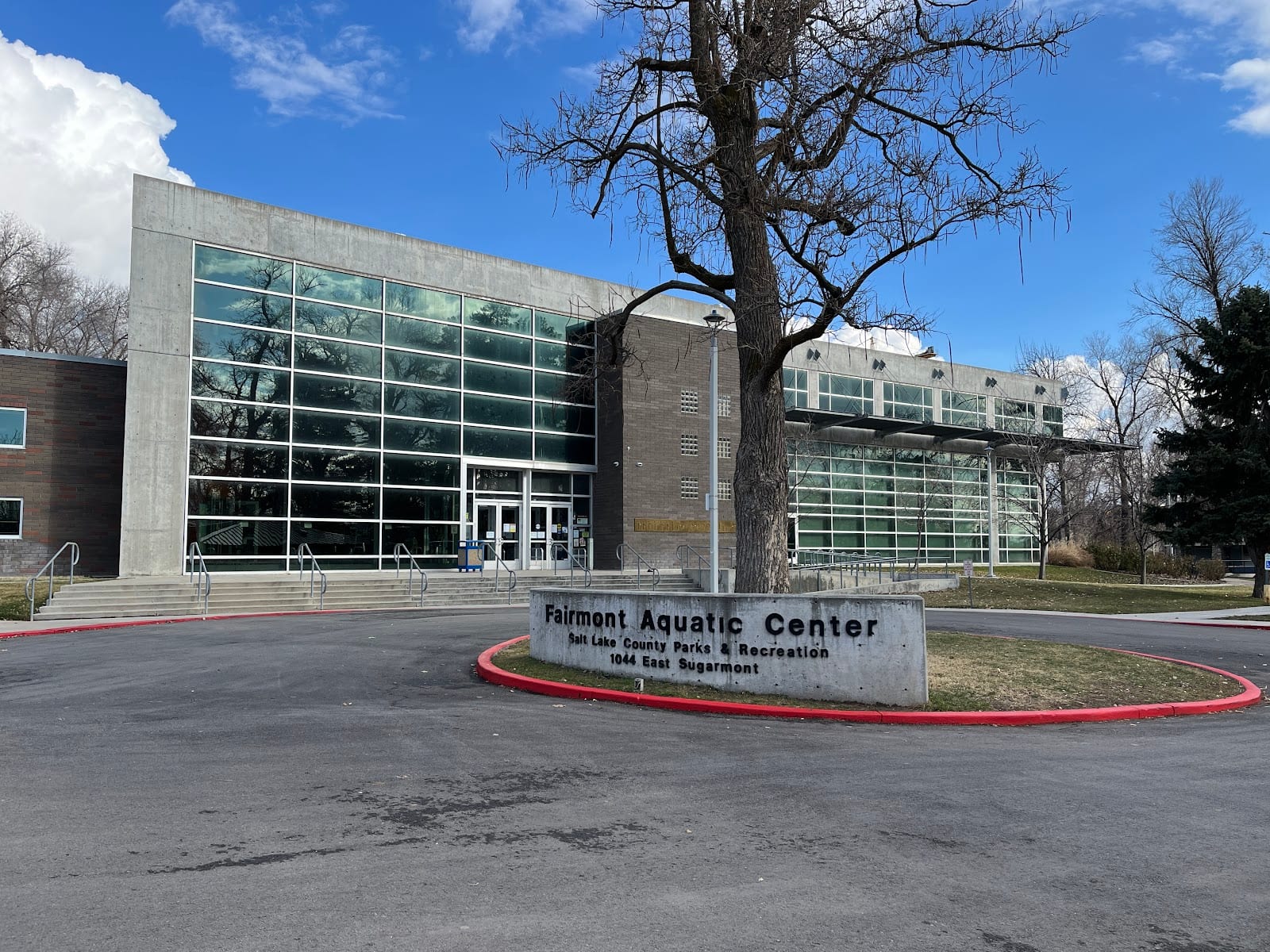 Fairmont Aquatic Center, photo 4