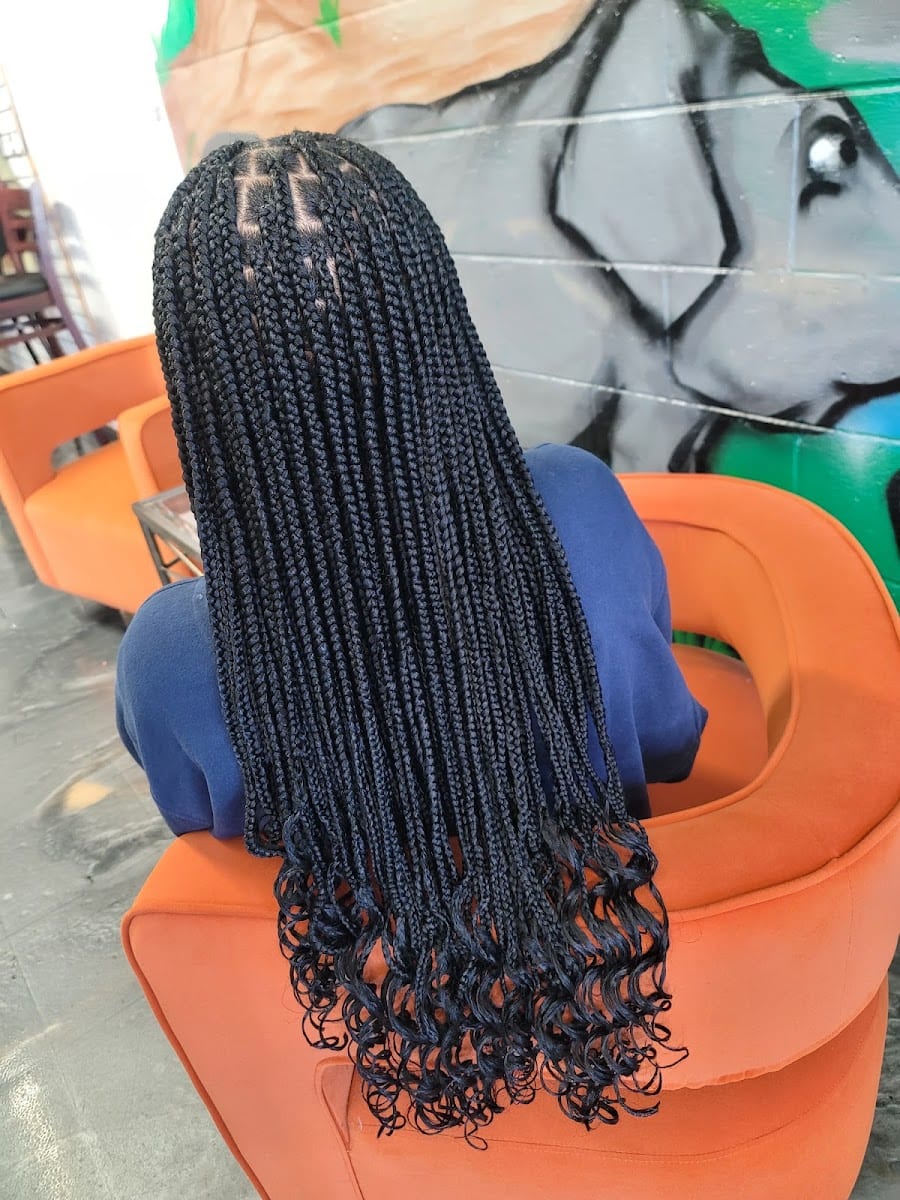 Davilla Hair Braiding & Hair Supply - Tucson, photo 2
