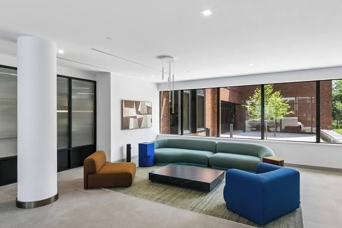 Stylish 1bed1bath| Parking | Gym | Sauna|4ppl