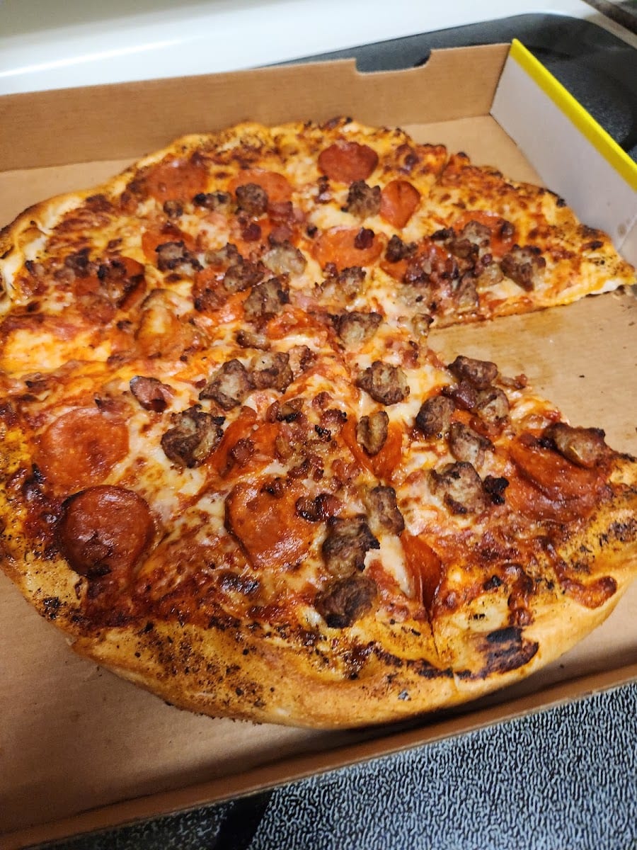 Hungry Howie's Pizza & Subs, photo 4