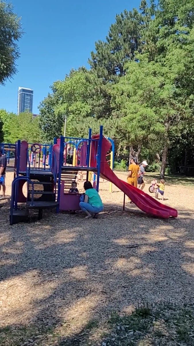 Glendora Park, photo 2