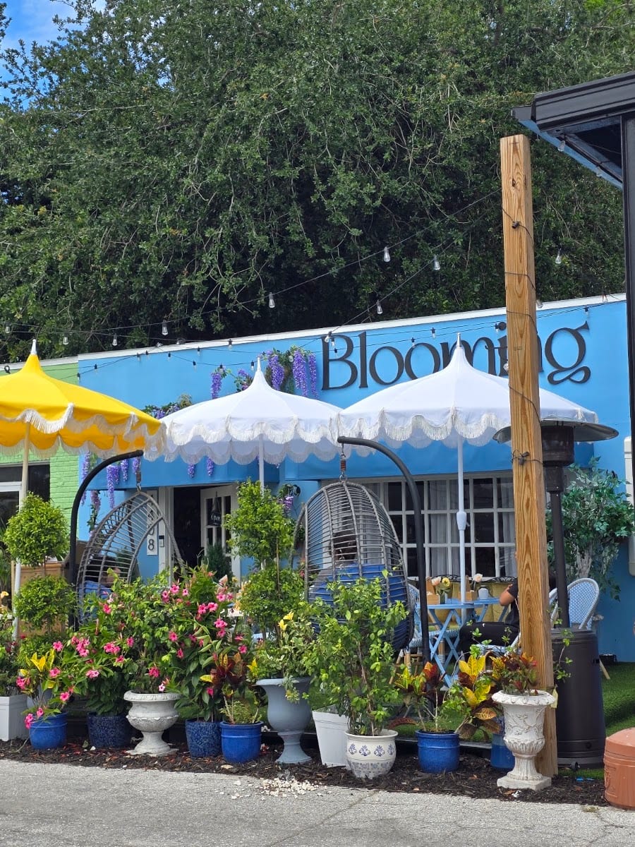 Blooming Floral Cafe