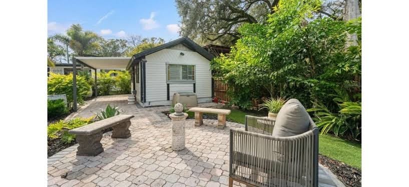 Luxury Tampa Family Escape Pool, Spa and Mini Golf