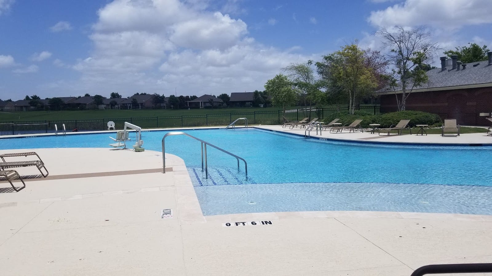 Village Center At Frisco Lakes