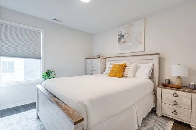 Landing | Spectacular 1BD, Gym, Game Room, photo 2