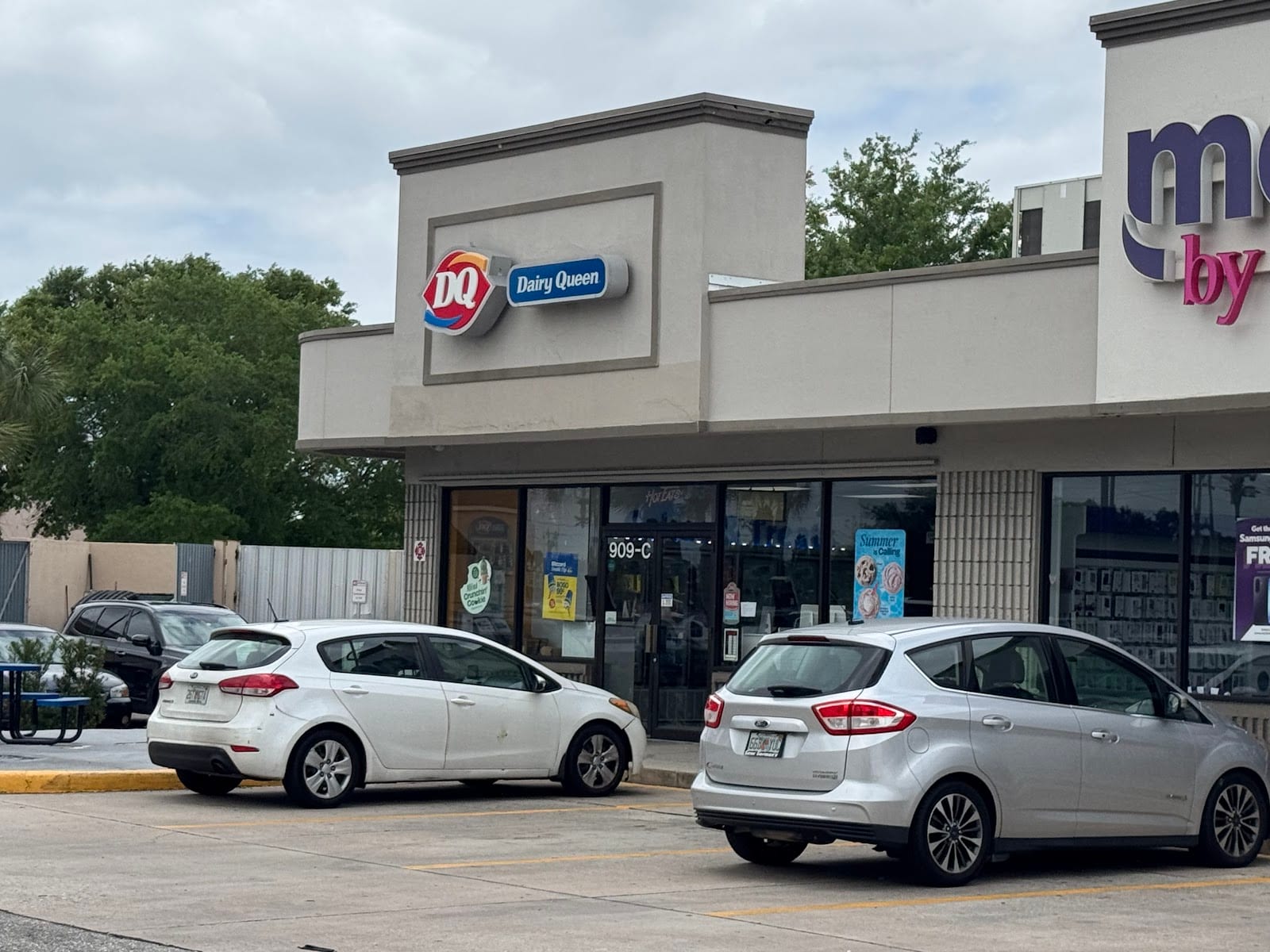 Dq