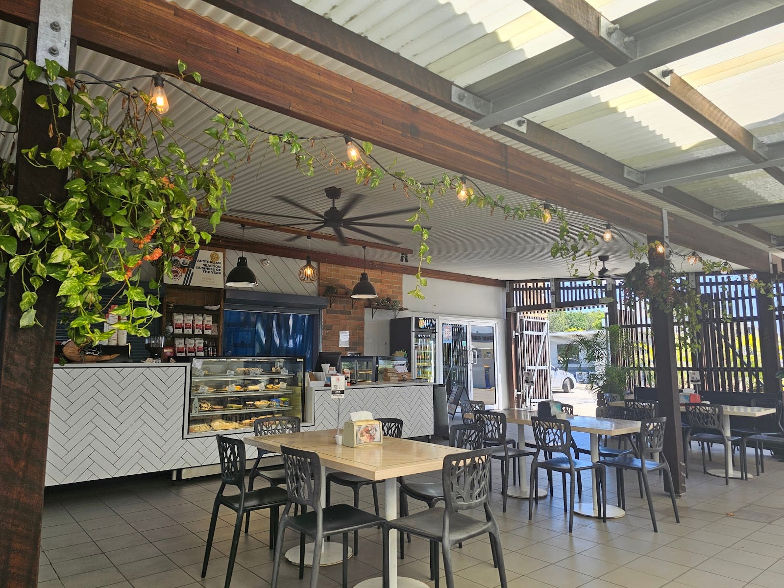 Debbie's Seafood and Cafe, photo 3