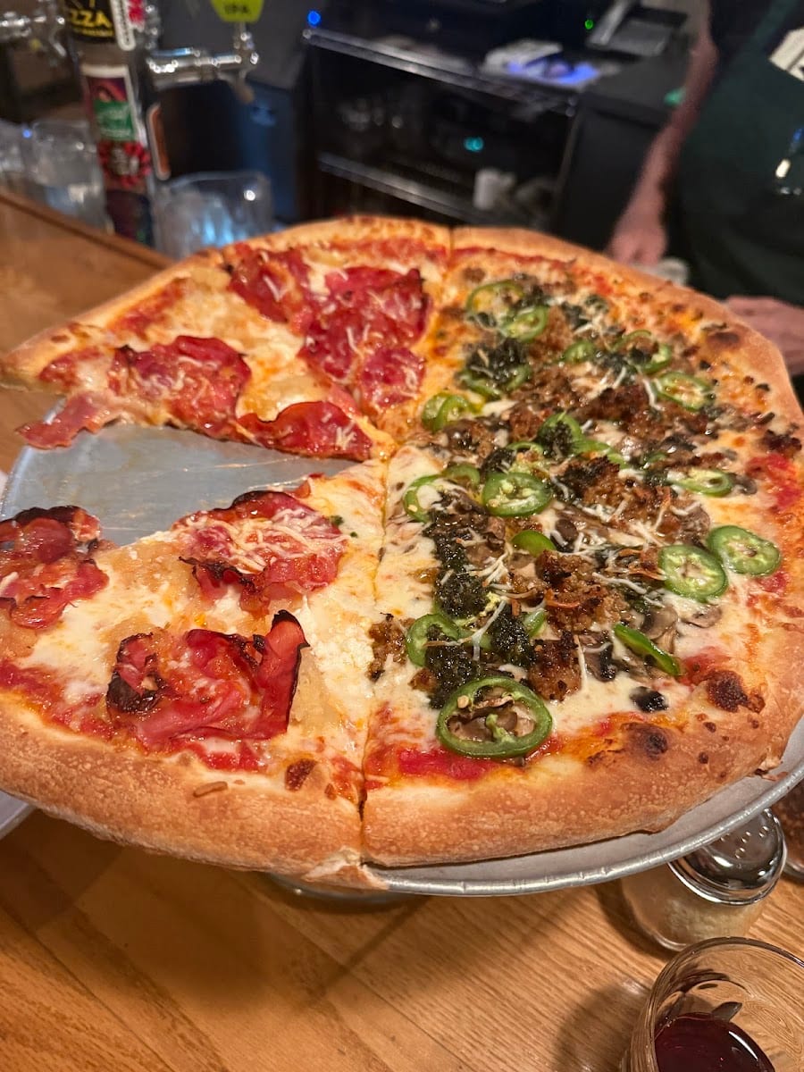 The Pizza Place on Noriega, photo 4