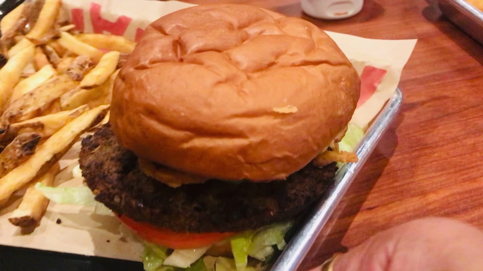 MOOYAH Burgers, Fries & Shakes, photo 3