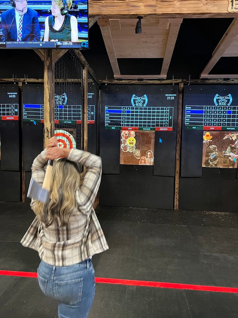 Double Edge Axe Throwing, photo 3