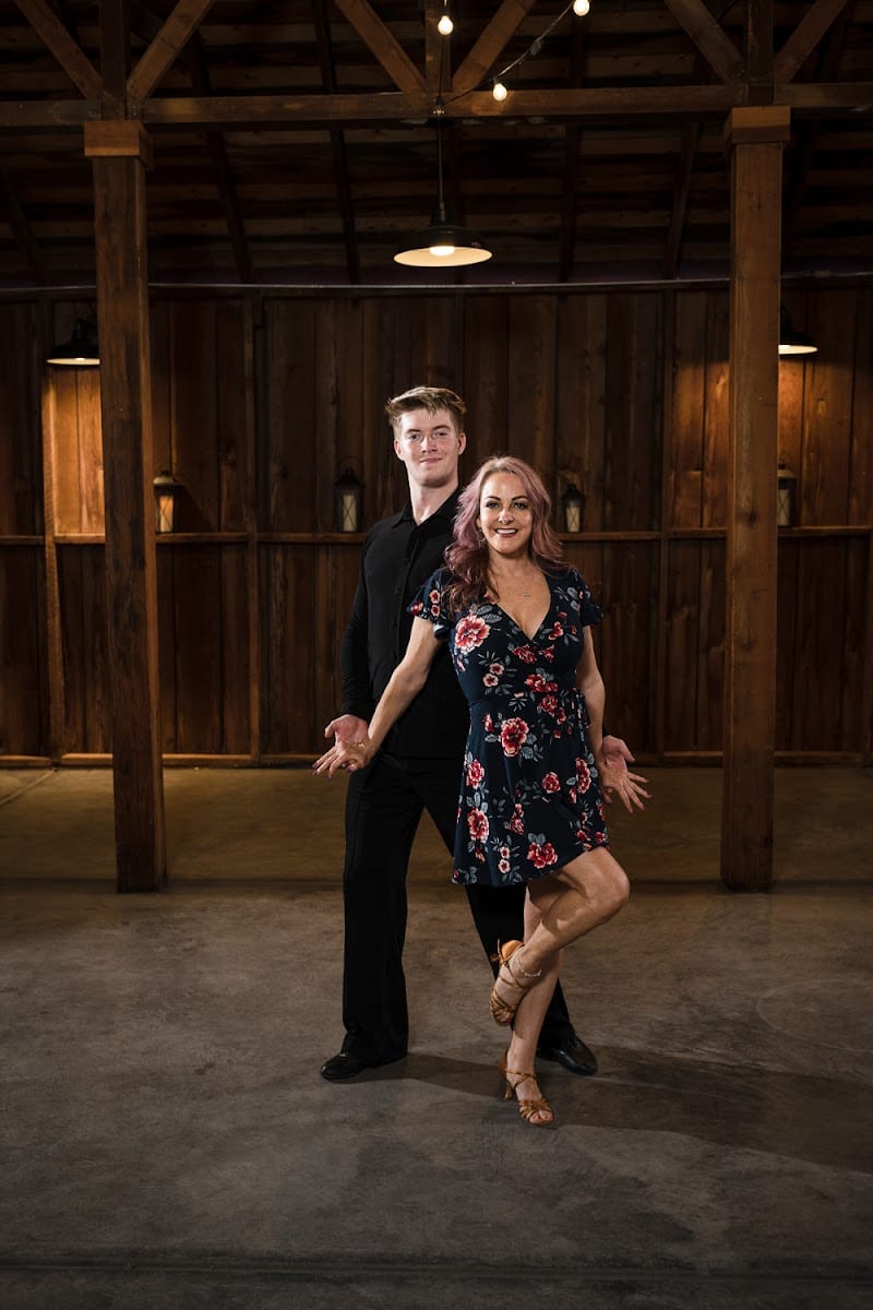 Slow Fox Dance Hall