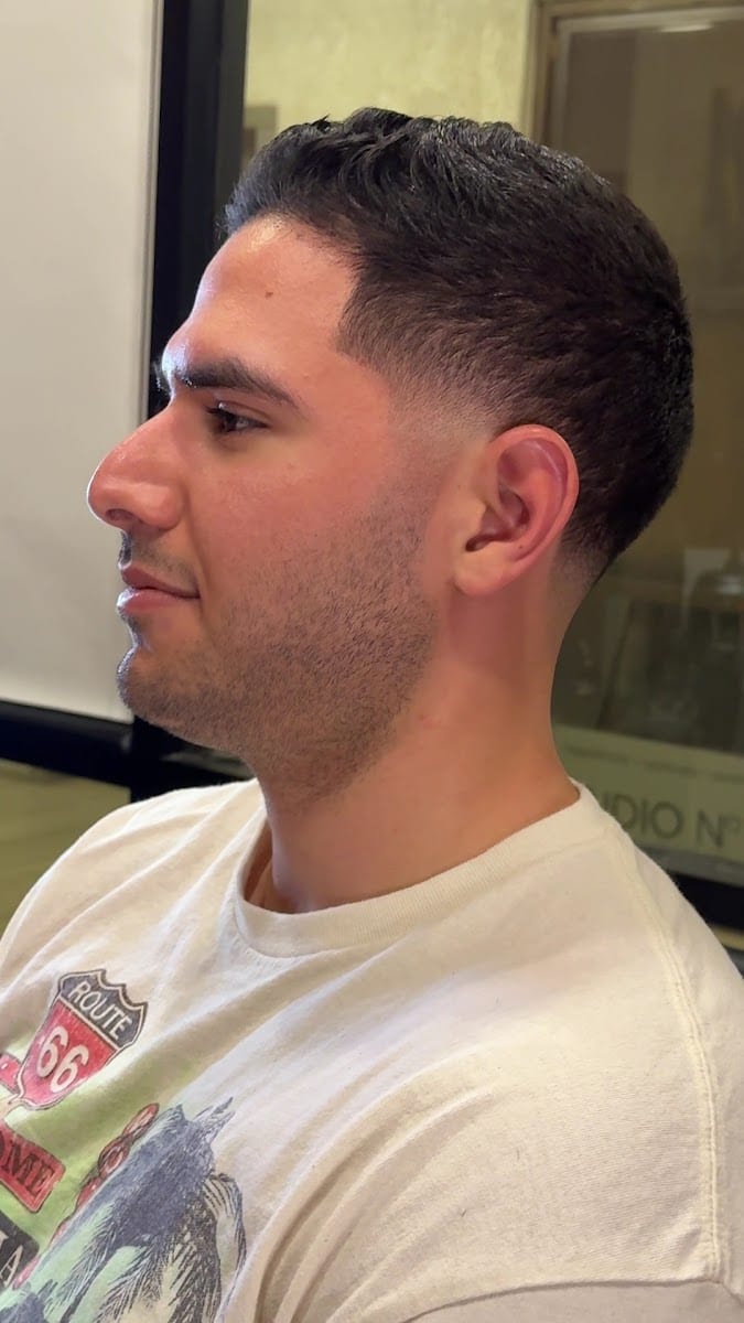 So Superb Barber Parlor, photo 3
