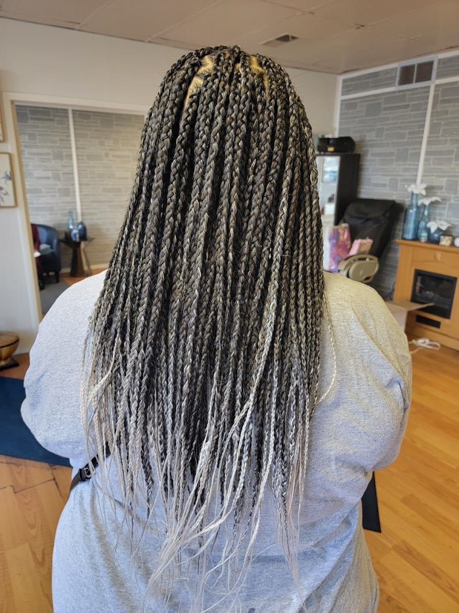 Overawed Hair & Nail Salon, photo 4