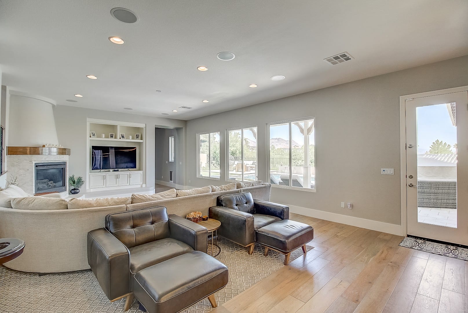 Evan Bellman Realtor @ EB LuxRE -Virtue Real Estate Group, photo 4