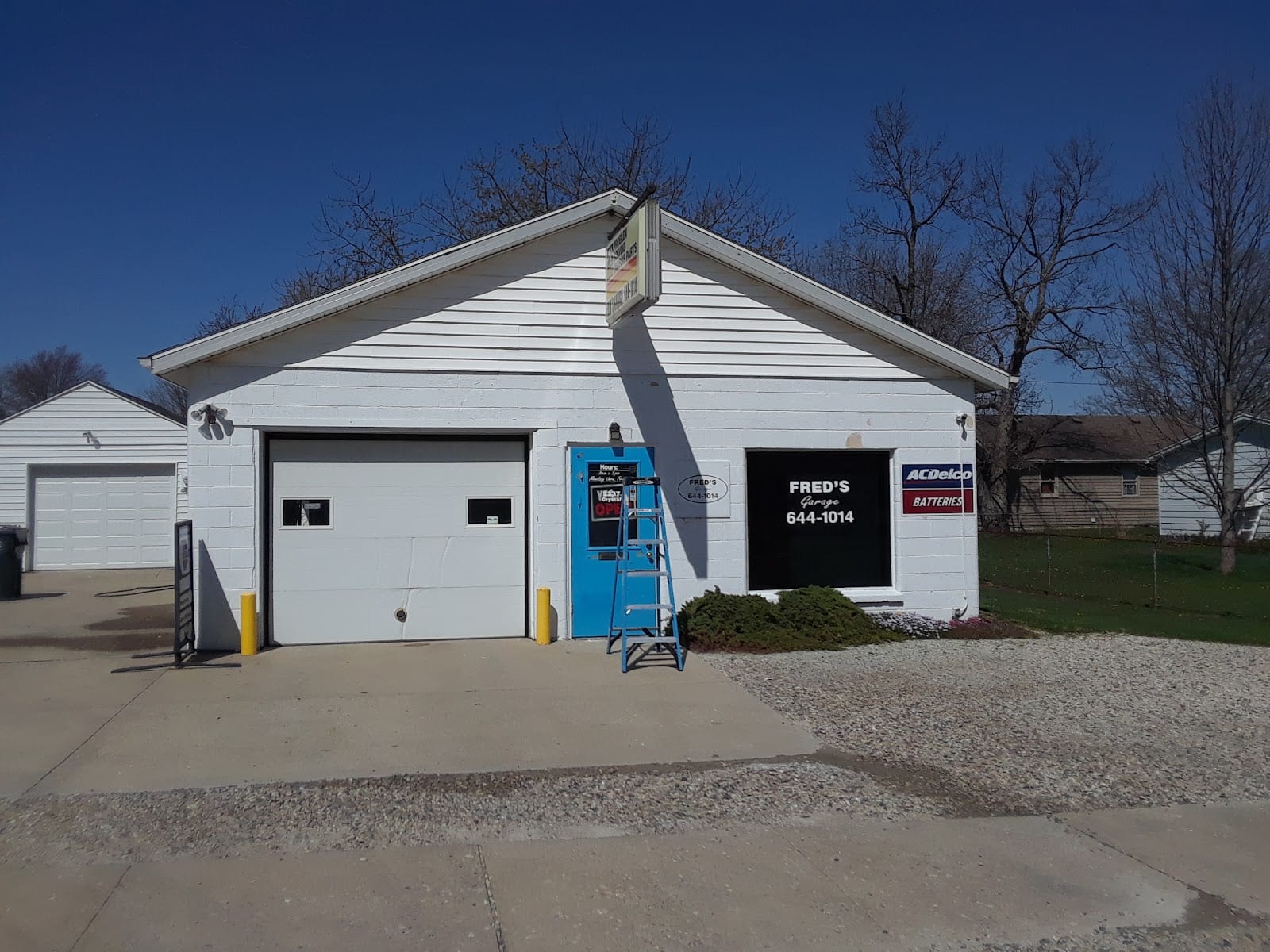 Fred's Garage