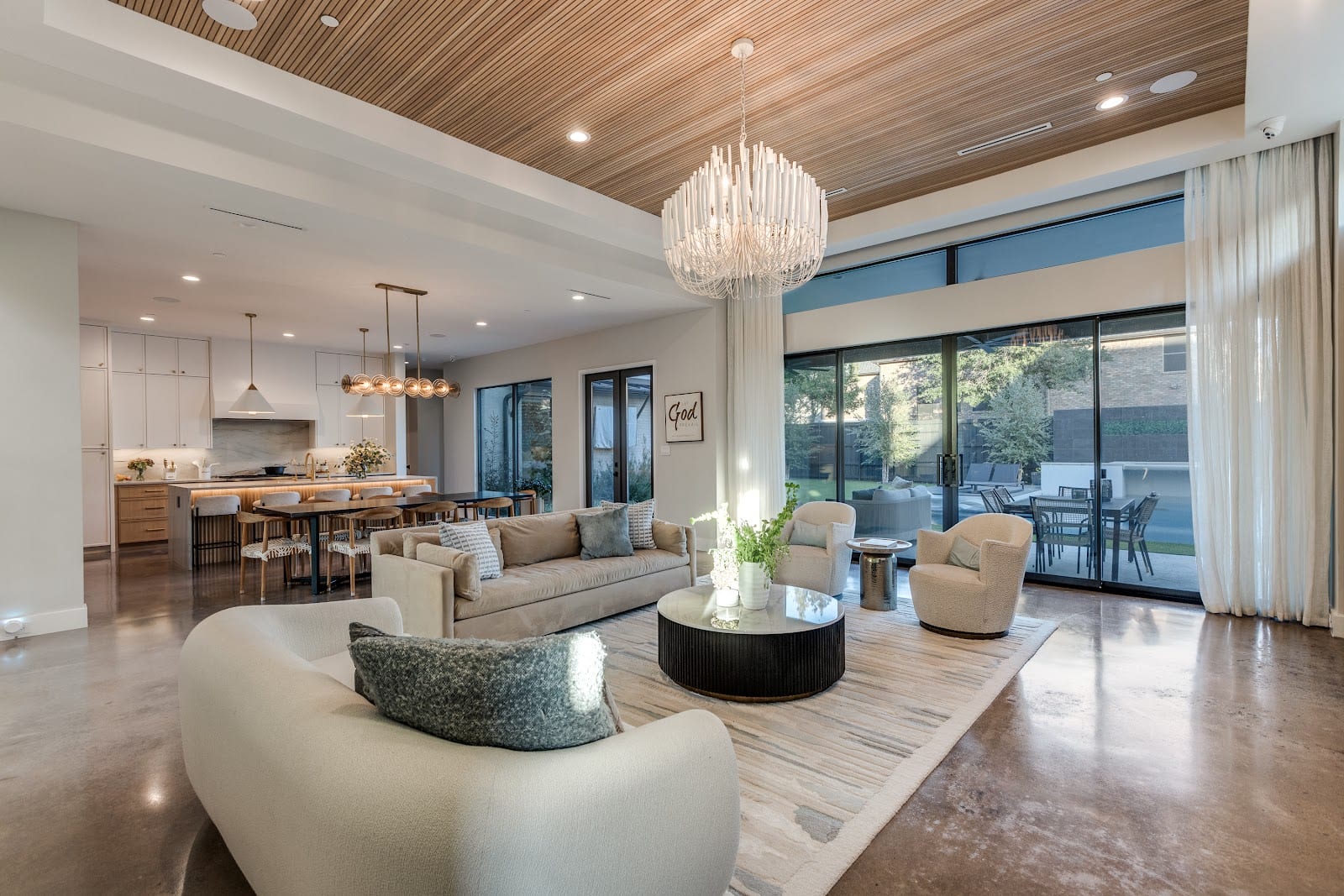 Jackie Dorbritz Group - COMPASS Real Estate - Dallas Golf Homes, photo 3