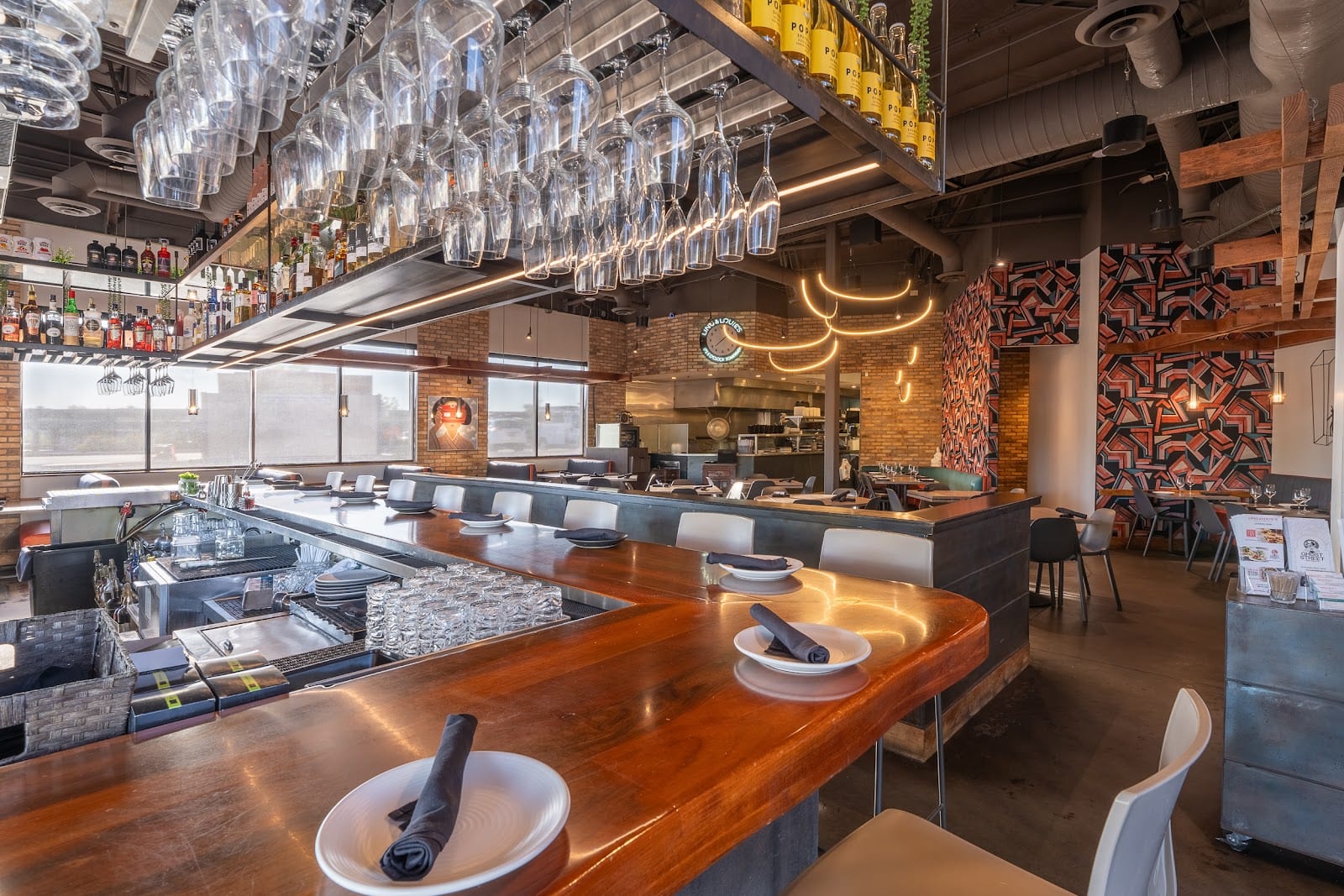 Ling & Louie's Asian Bar and Grill, photo 2