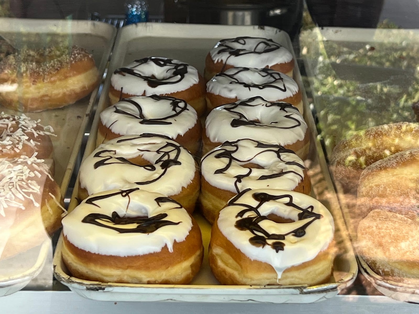 M & M Donuts