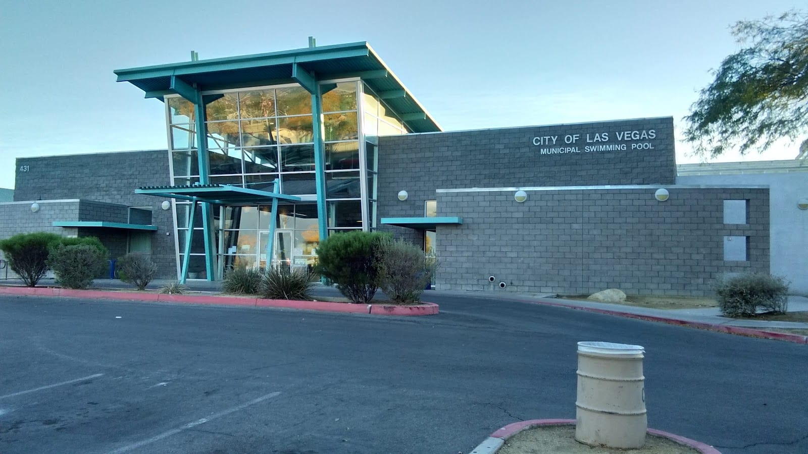 Municipal Pool - City of Las Vegas Parks, Recreational & Cultural, photo 3