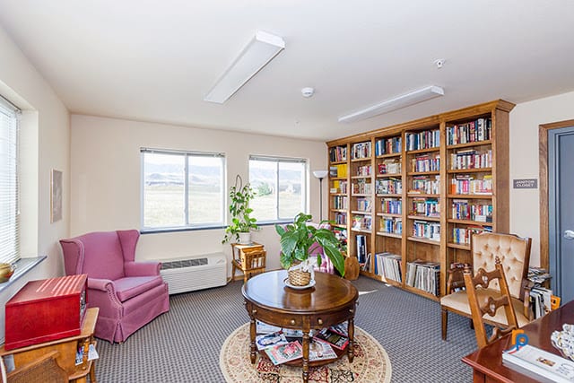 Meadows Apartments, photo 2