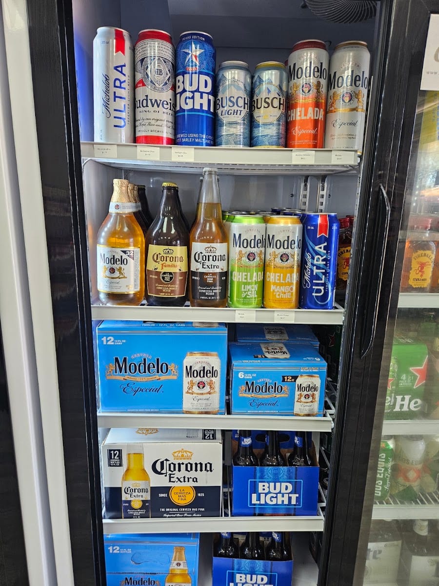 Tropical Food Mart & Deli, photo 3