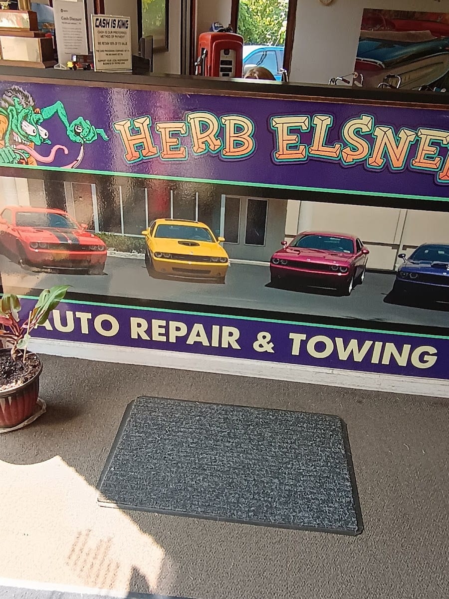 Herb Elsners Auto Repair and Towing, photo 2